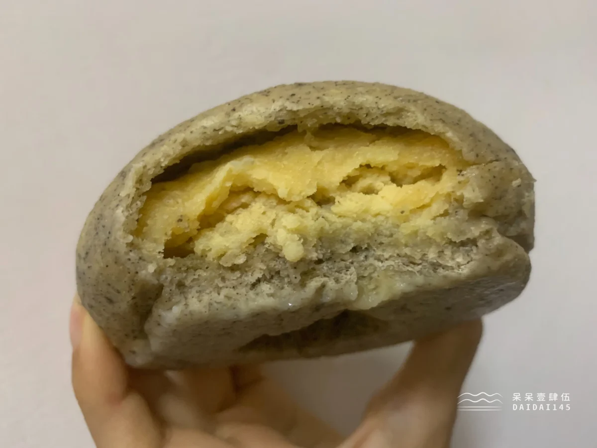 濃 Bagel 芝麻花生奶酥